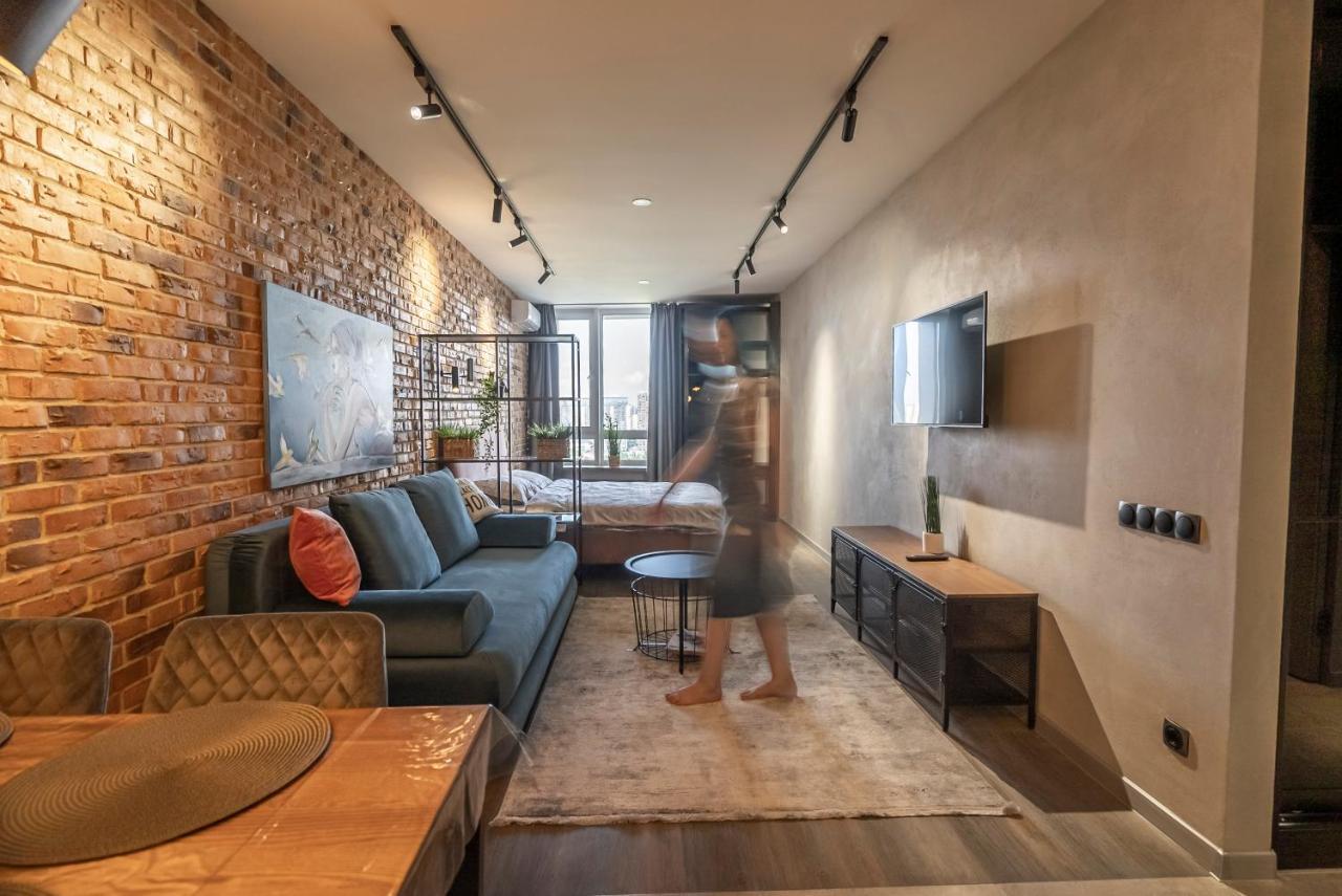 Slavutich Ecoloft Studios Kiev Bagian luar foto