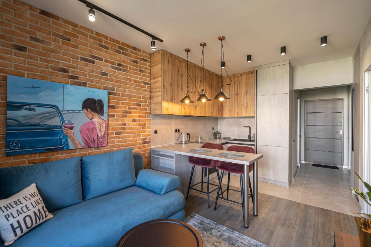 Slavutich Ecoloft Studios Kiev Bagian luar foto