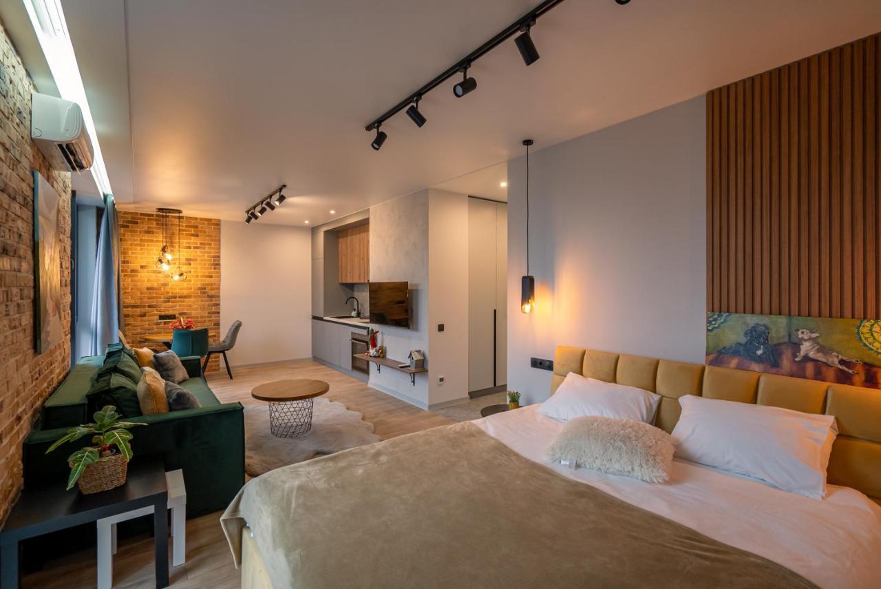 Slavutich Ecoloft Studios Kiev Bagian luar foto
