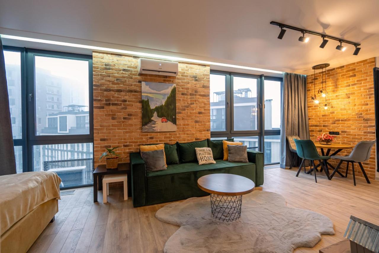 Slavutich Ecoloft Studios Kiev Bagian luar foto