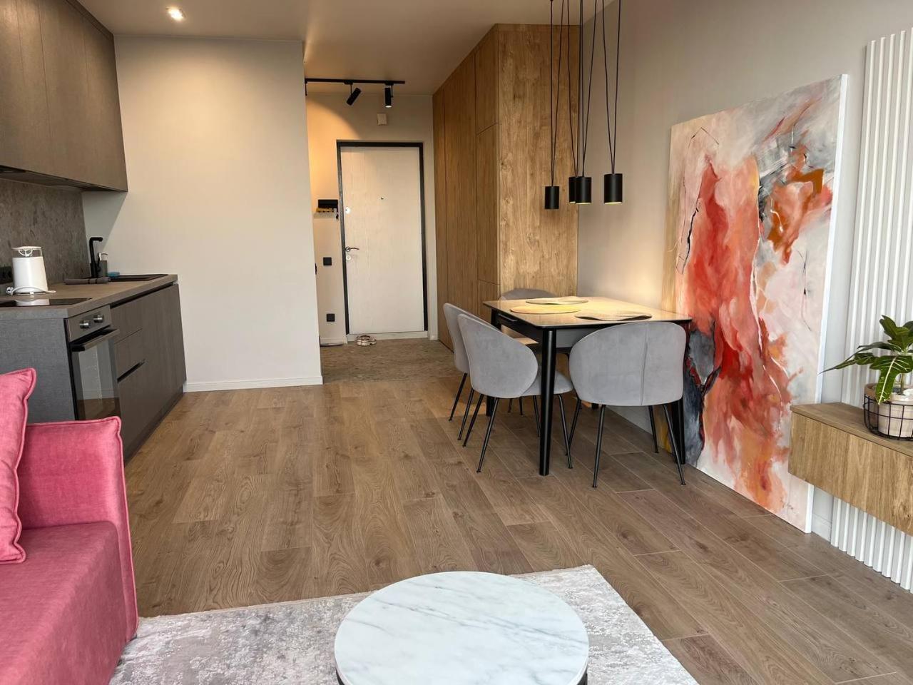 Slavutich Ecoloft Studios Kiev Bagian luar foto